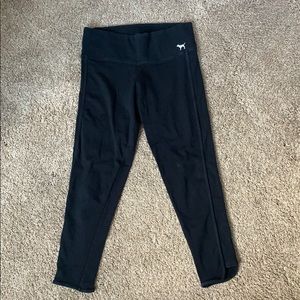 Pink yoga leggings cropped